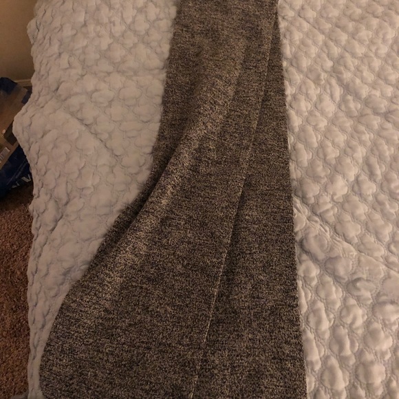 Levi’s scarf - Picture 2 of 2